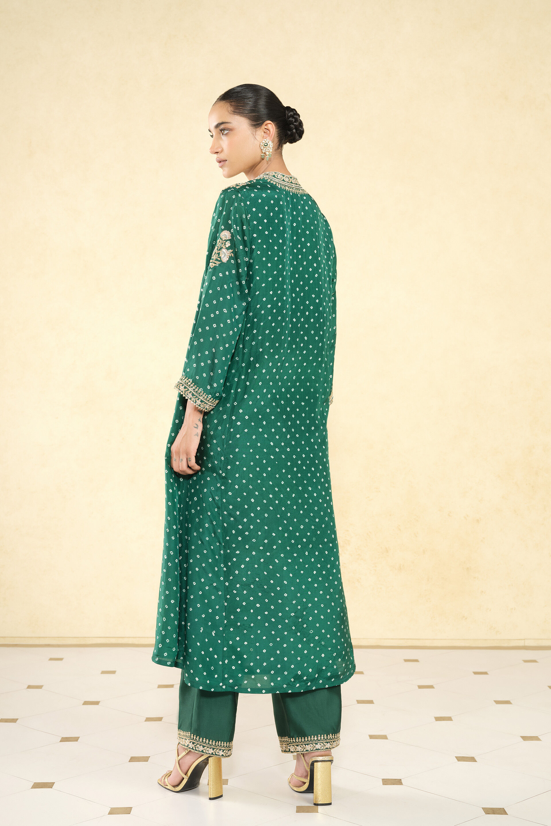 Gulsahro Handcrafted Bandhani Silk Kurta Set - Green, Green, image 3